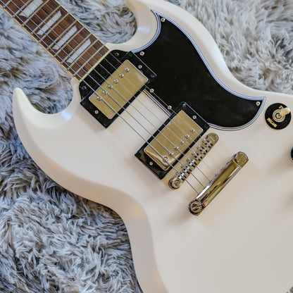 MINTY Epiphone '61 Les Paul SG Standard 2021 - Present - Aged Classic White