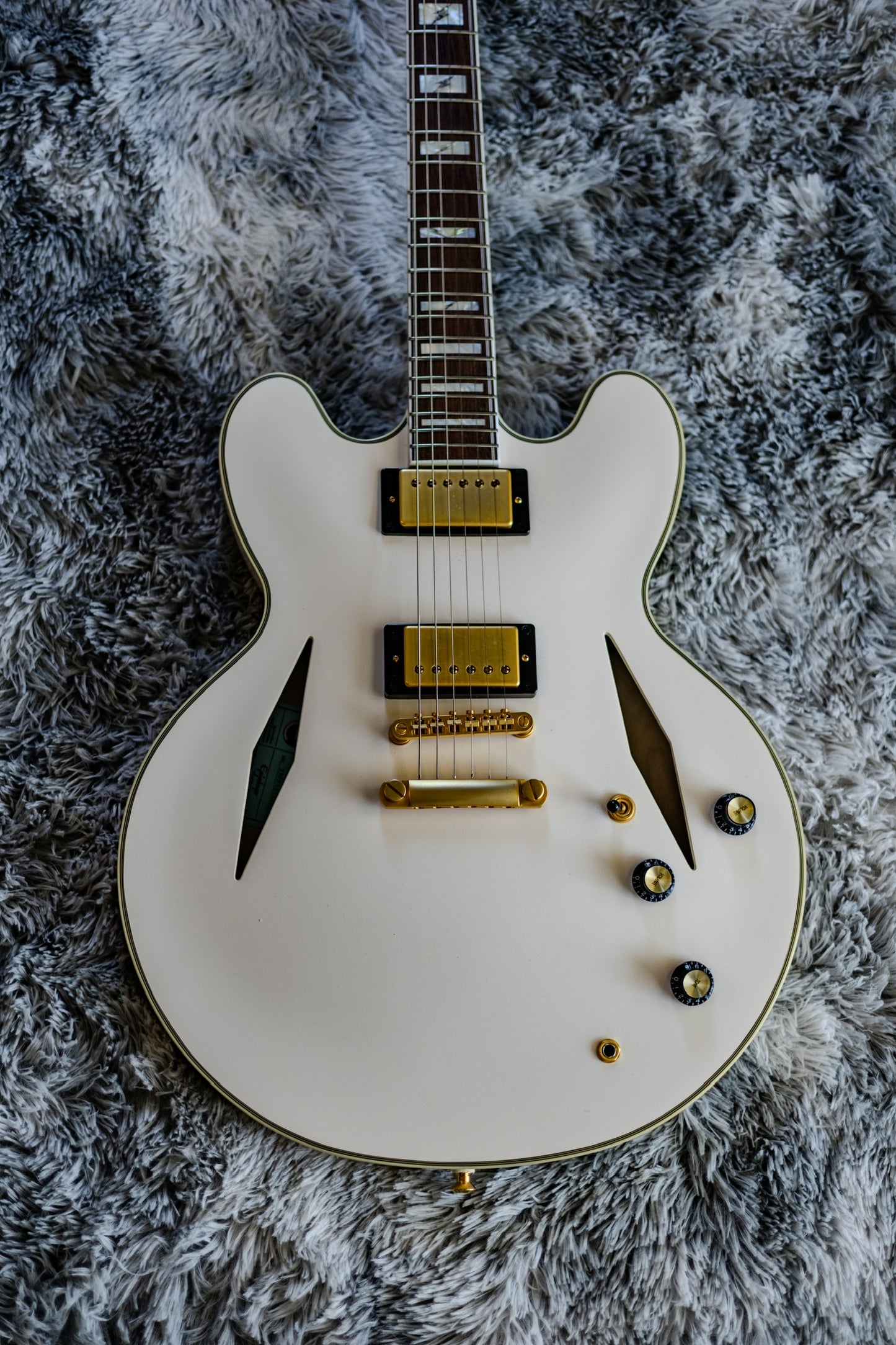 Epiphone Emily Wolfe "White Wolfe" Signature Sheraton 2023 - Present - Aged Bone White