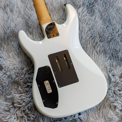 RARE Fender Limited Edition HM Strat Reissue 2020 - Bright White