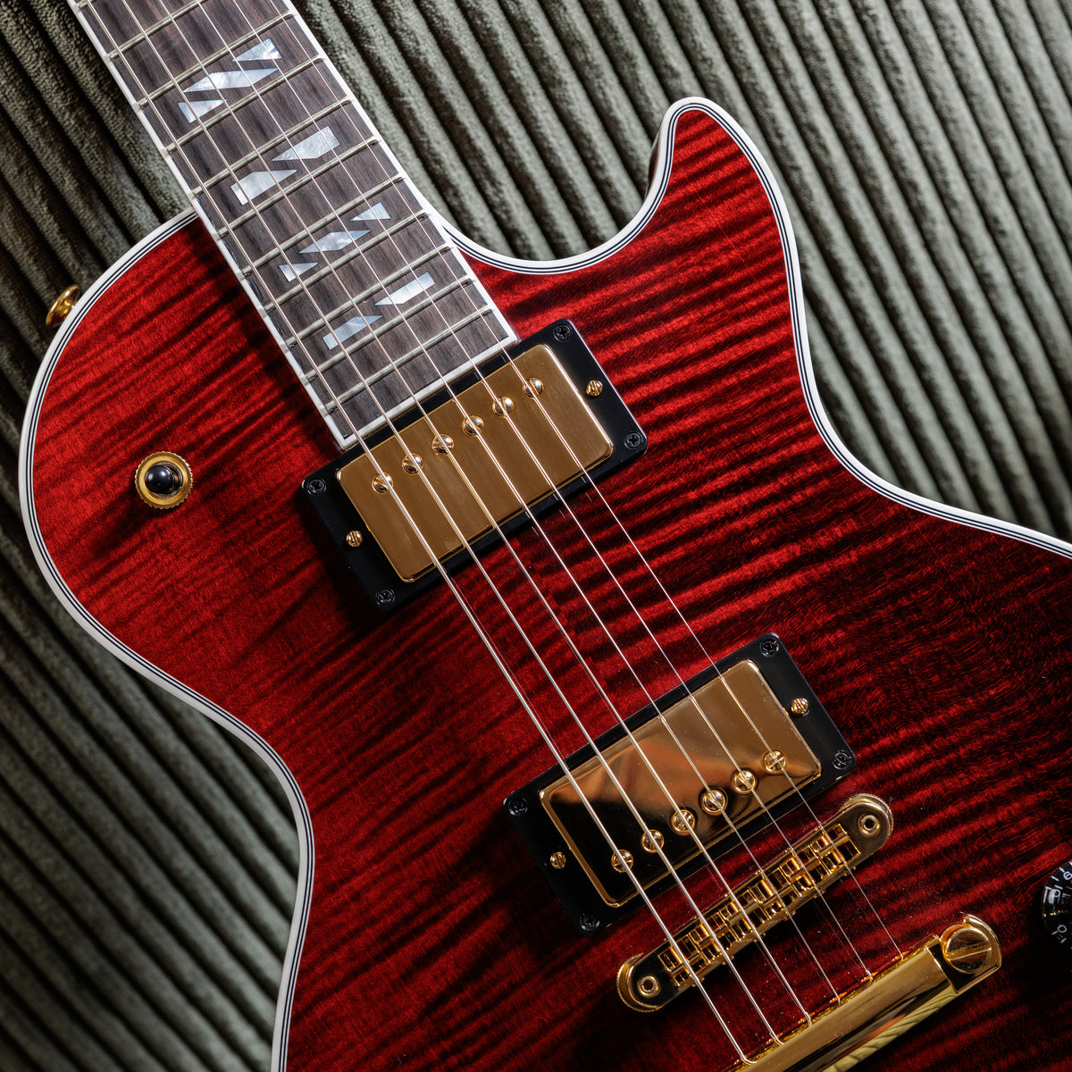 Gibson Les Paul Supreme 2026 - Dark Wine Red