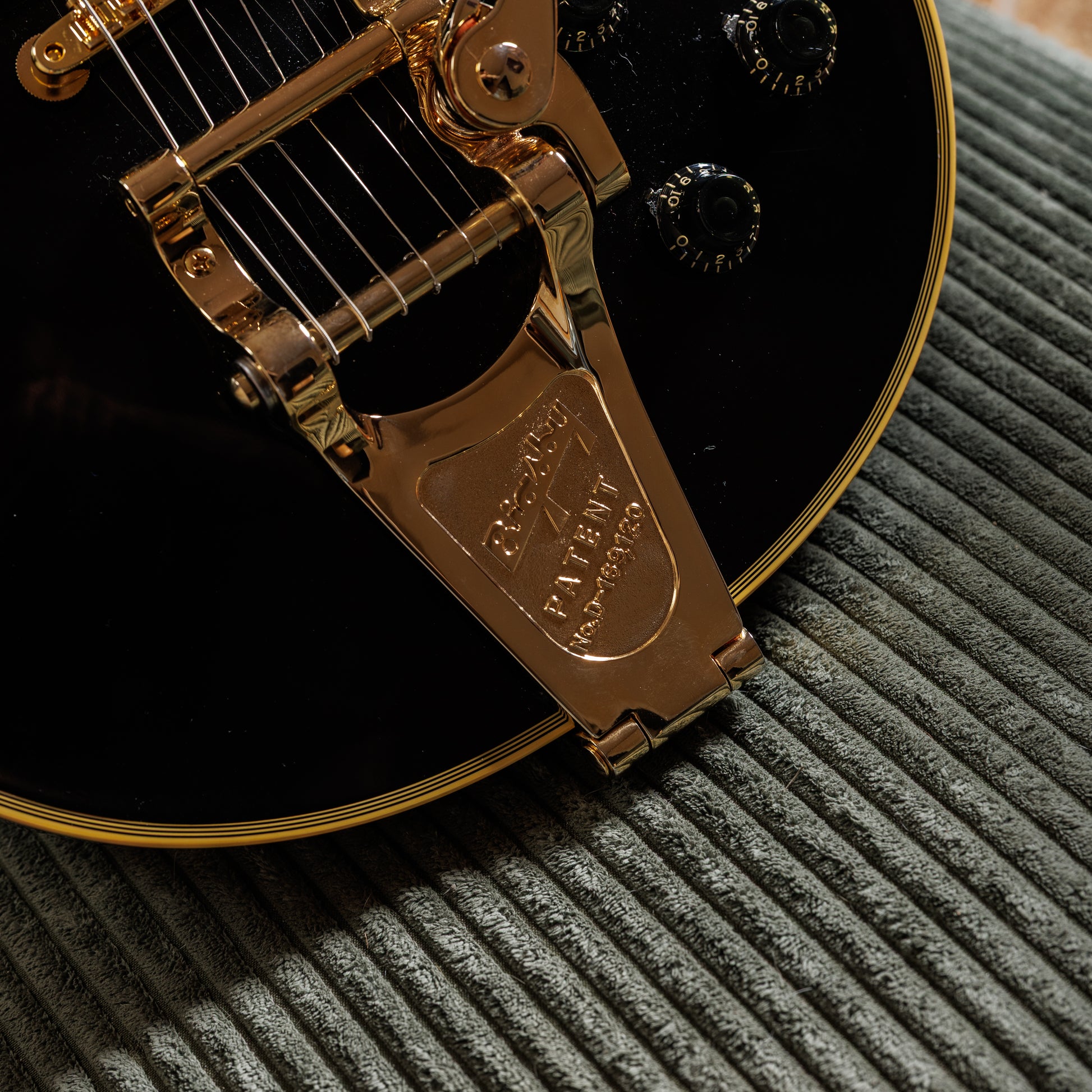 Gibson Custom Shop Historic 3-Pickup '57 Les Paul Custom Black Beauty Reissue with Bigsby 2026 - Ebony VOS