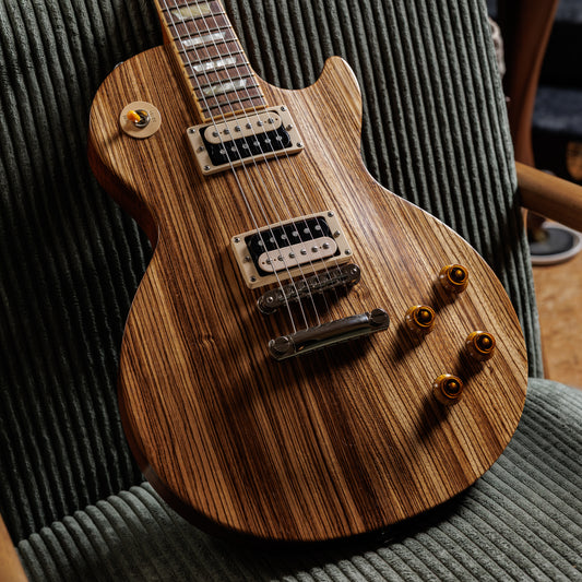 Gibson Guitar Of The Week #19 Les Paul Classic Antique 2007 - Zebra Wood