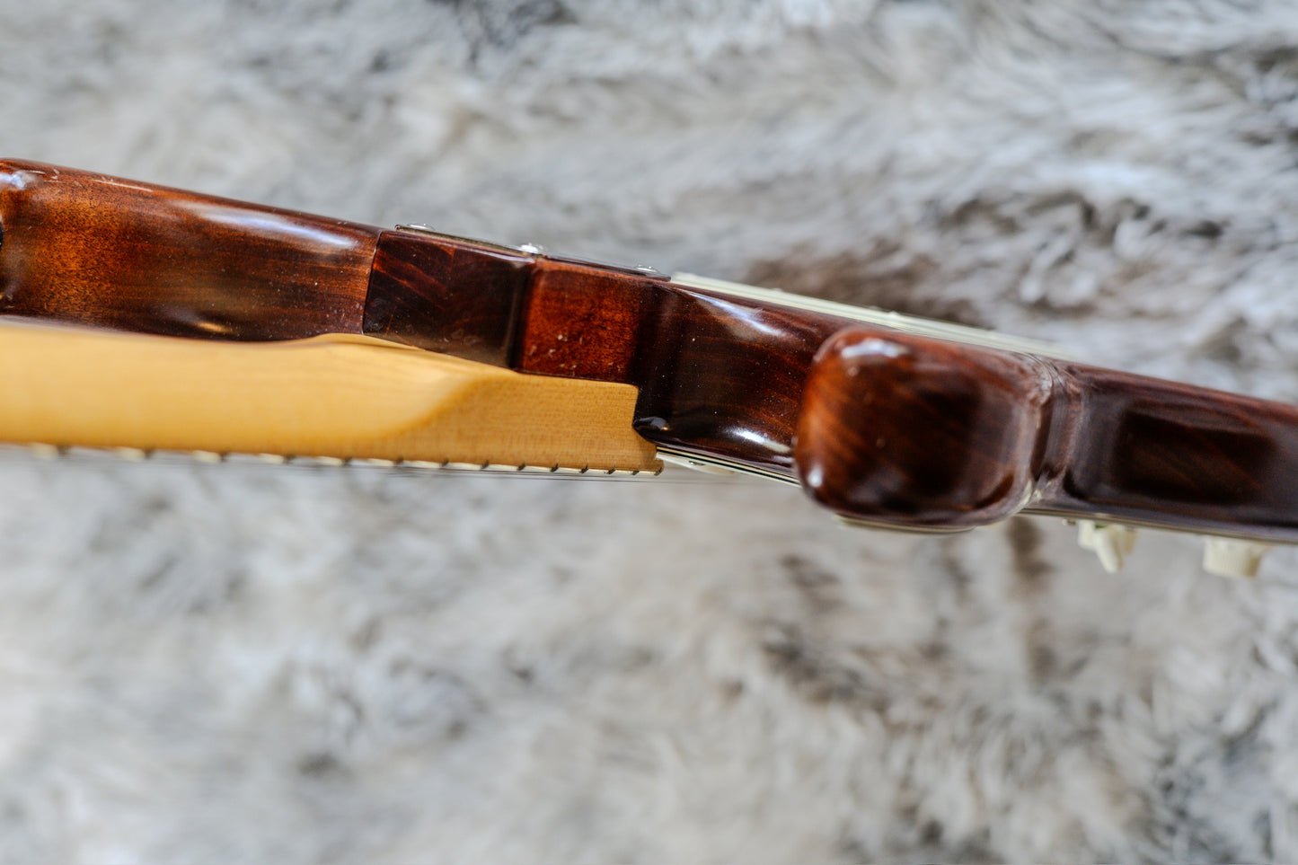 Fender USA Nitro Satin Series Stratocaster 2012 - 2014 - Honeyburst