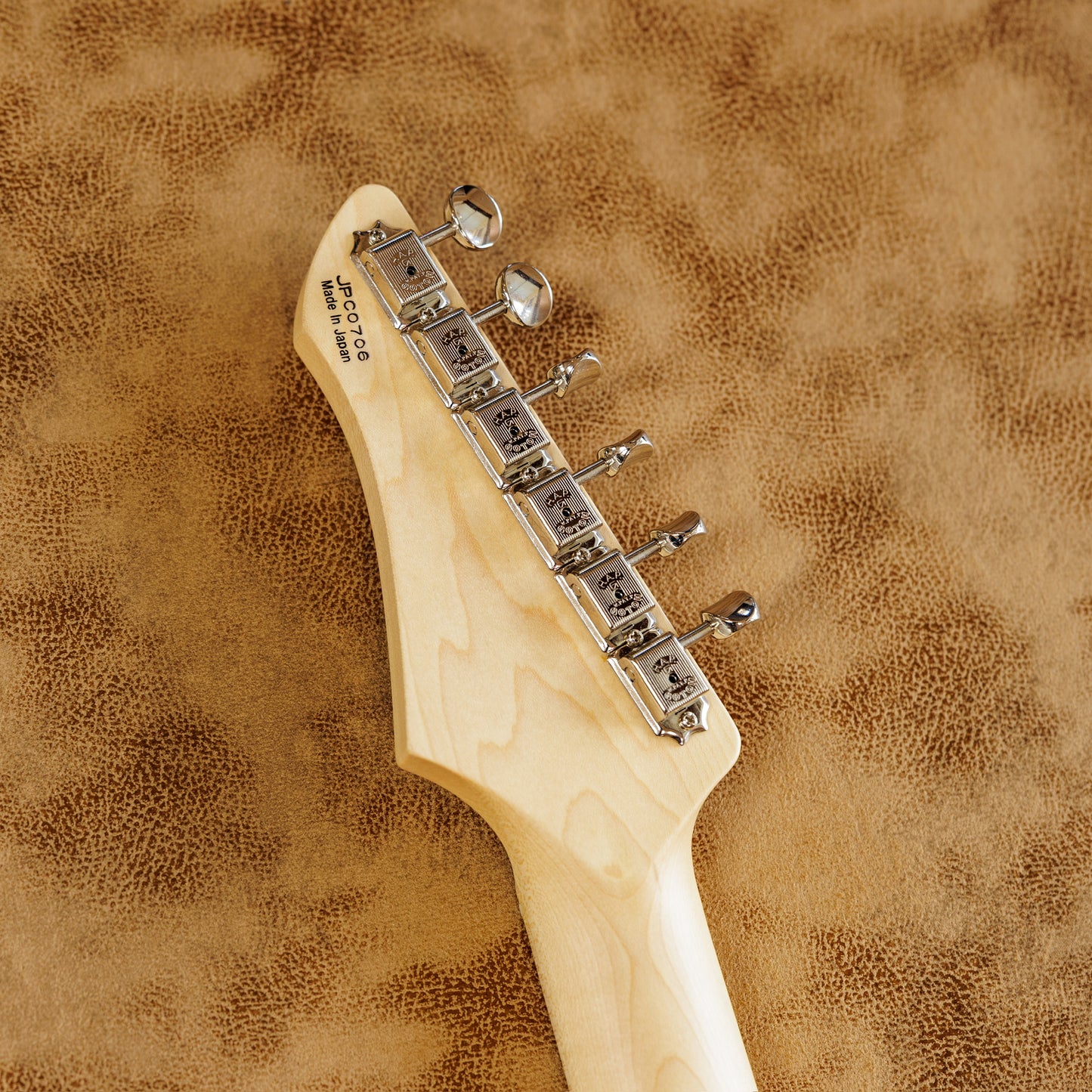 John Page Classic Ashburn 2010s - Inca Silver