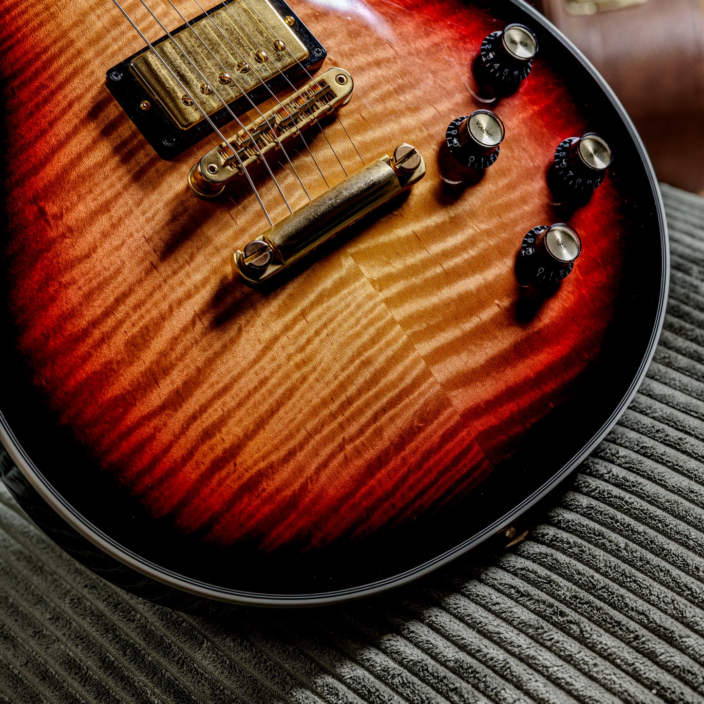 Gibson Les Paul Supreme 2023 - Present - Fireburst