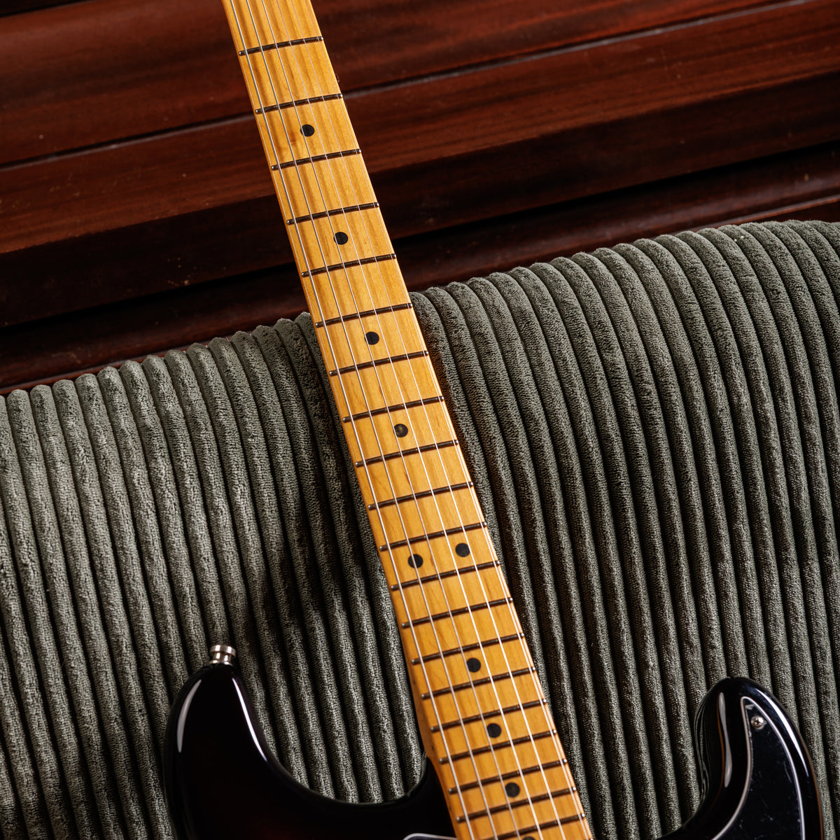 Fender American Ultra Luxe Stratocaster with Maple Fretboard 2021 - 2-Color Sunburst