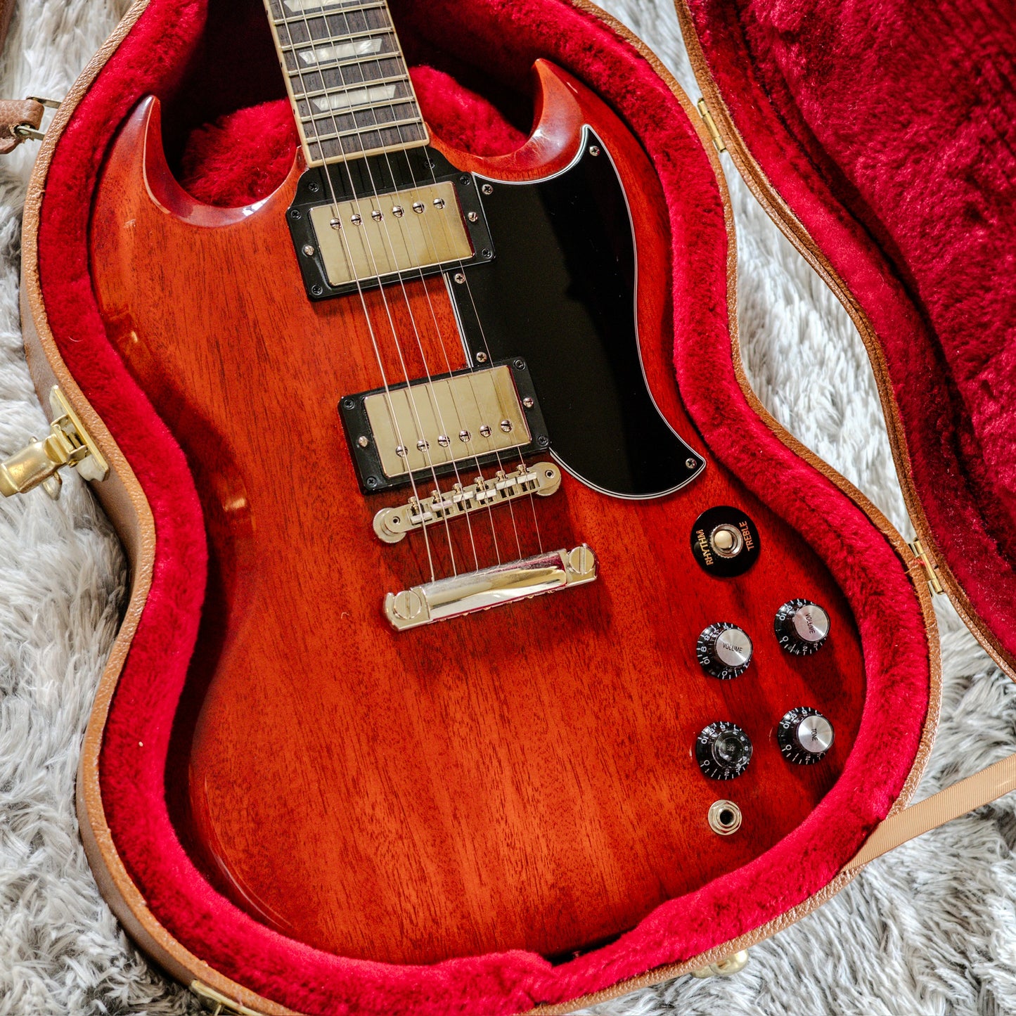 STUNNING Gibson SG Standard ’61 – Vintage Cherry, Pro Setup