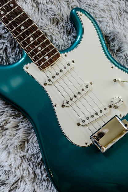 RARE Fender Eric Johnson Stratocaster with Rosewood Fretboard 2009 - 2021 - Tropical Turquoise