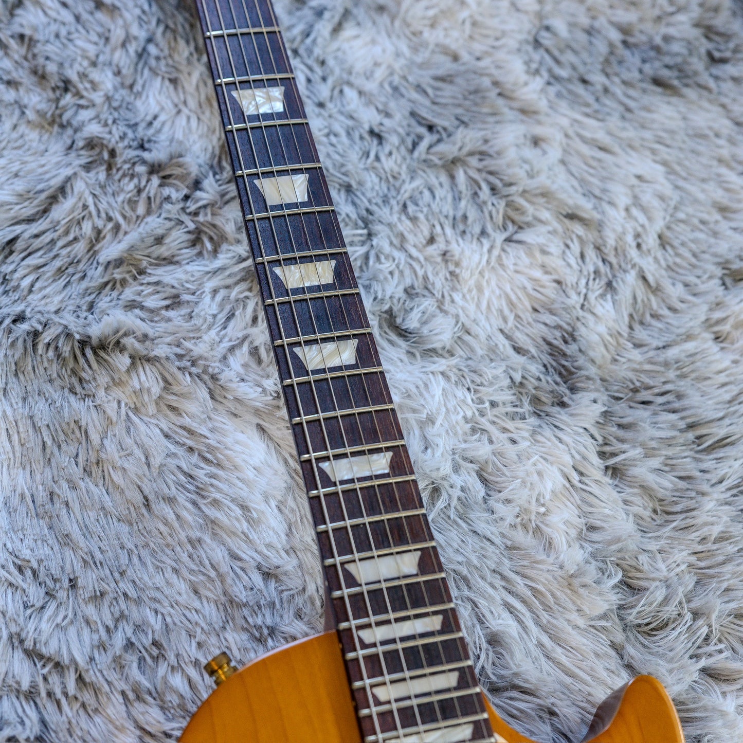 Gibson Les Paul Tribute T 2017 - Faded Honey Burst