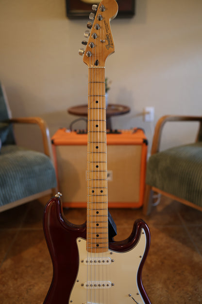 Fender Standard Stratocaster with Maple Fretboard 2006 - 2014 - Midnight Wine
