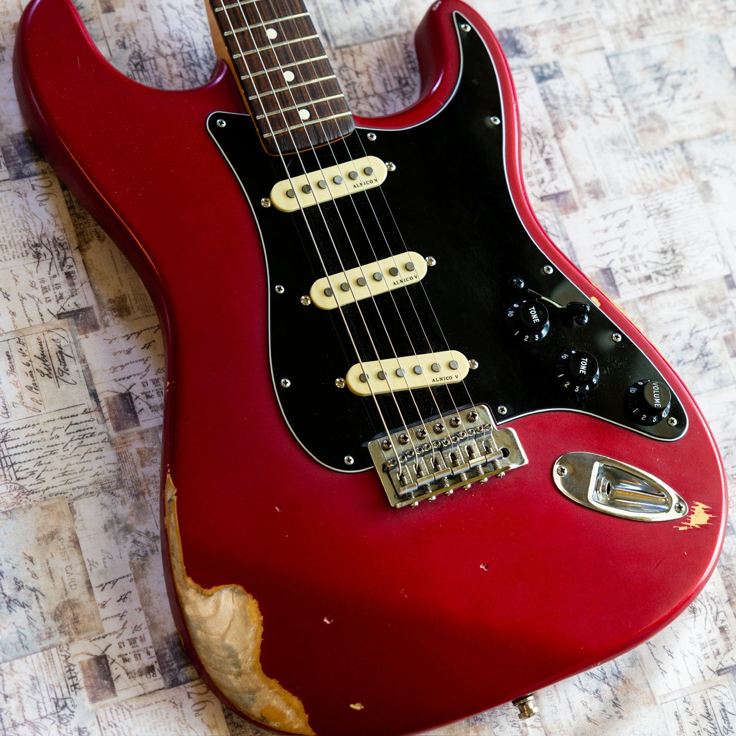 Fender Standard Stratocaster Satin with Maple Fretboard 2003 - 2006 - Candy Apple Red