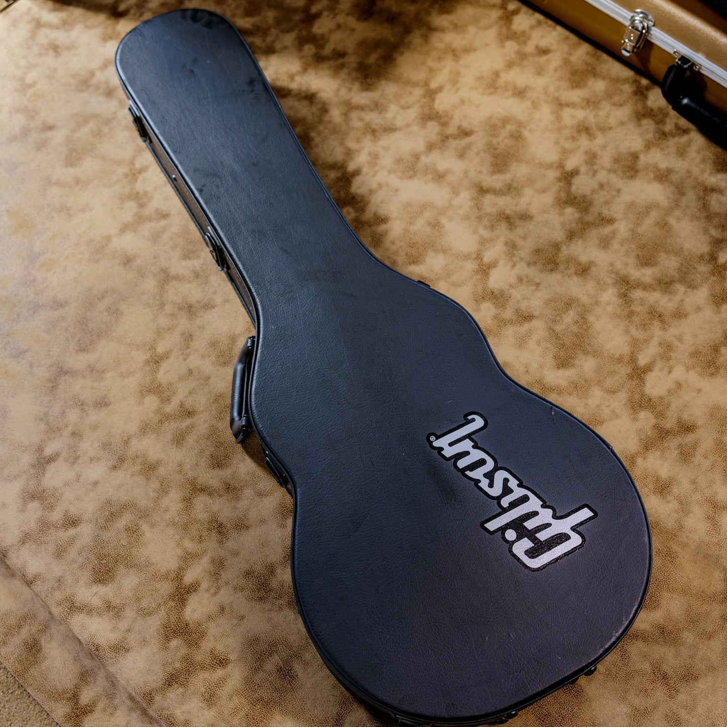 CLEAN Gibson Les Paul Classic 2019 - 2023 - Translucent Cherry