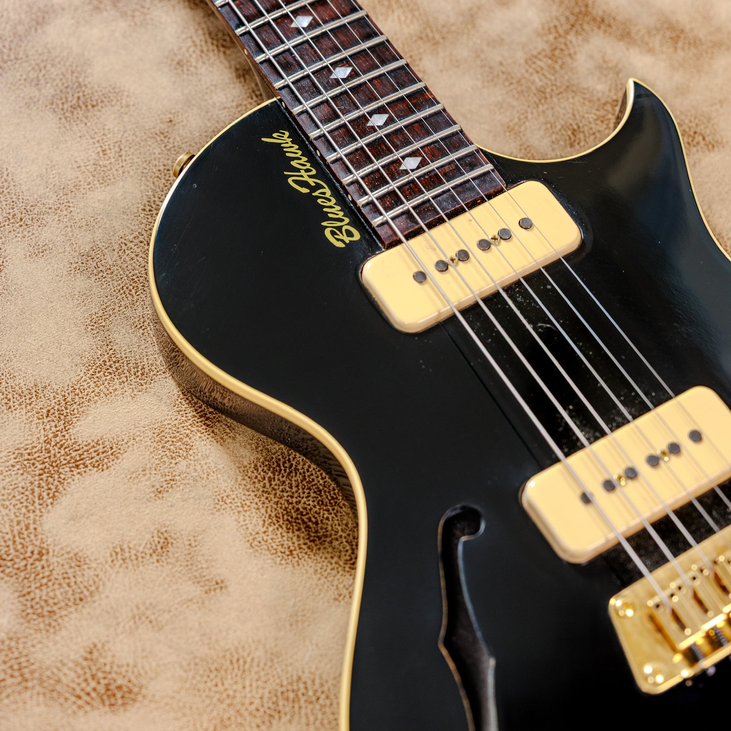Rare Gibson Blueshawk 1997 - Ebony
