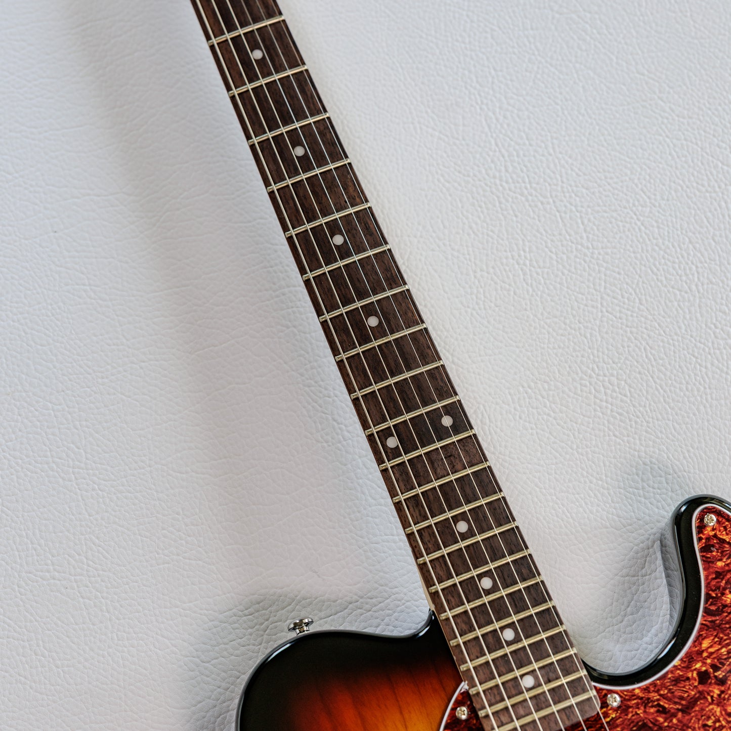 G&L Tribute Series ASAT Classic Bluesboy with Rosewood Fretboard 2010 - Present - 3-Tone Sunburst