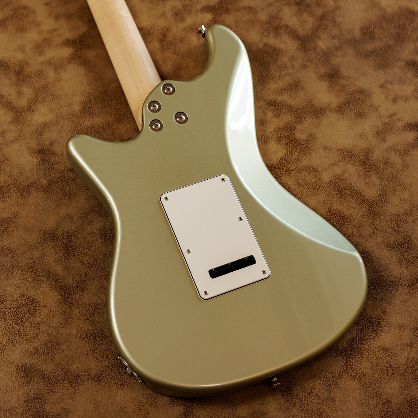John Page Classic Ashburn 2010s - Inca Silver