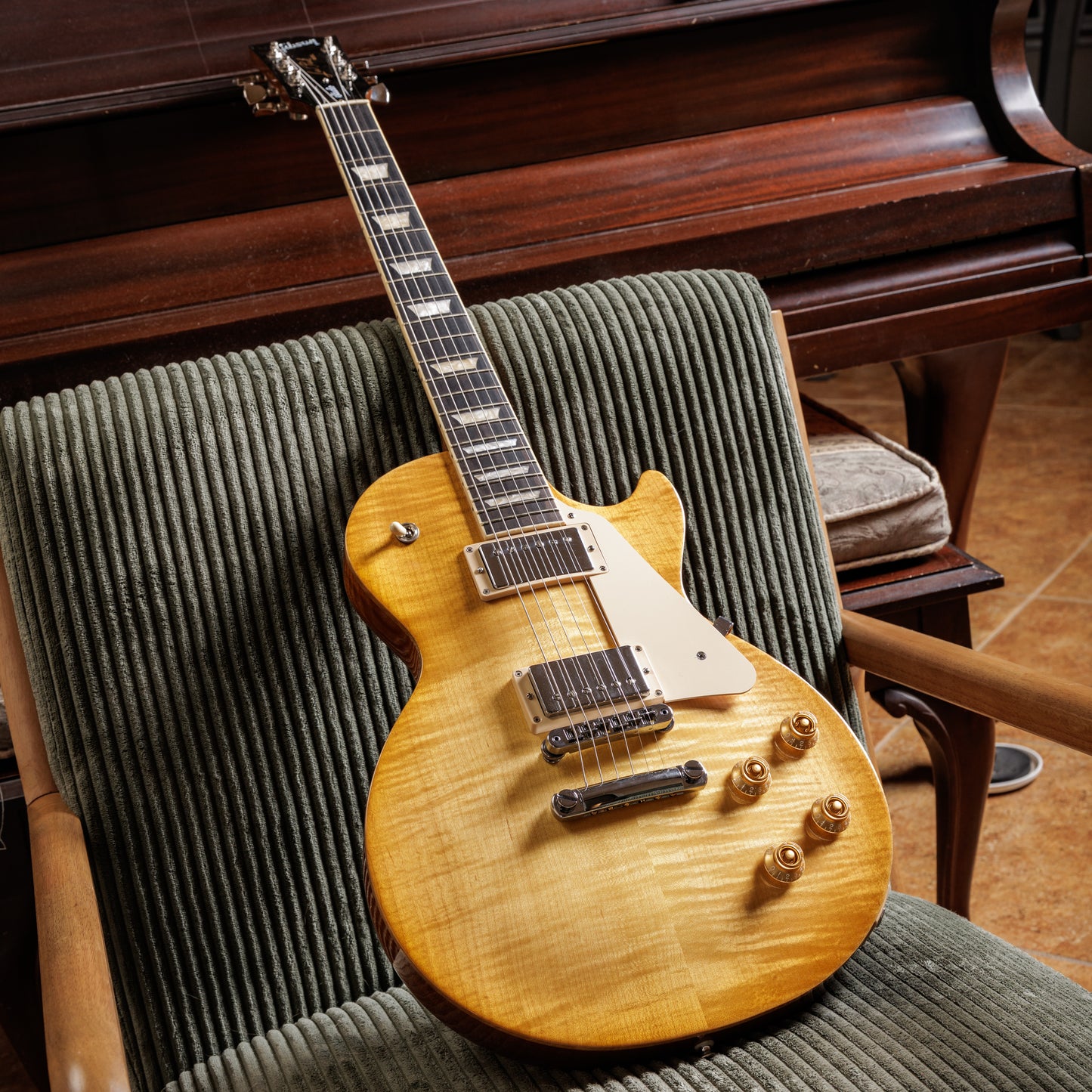 Gibson Les Paul Studio Session 2024 - Honey Burst