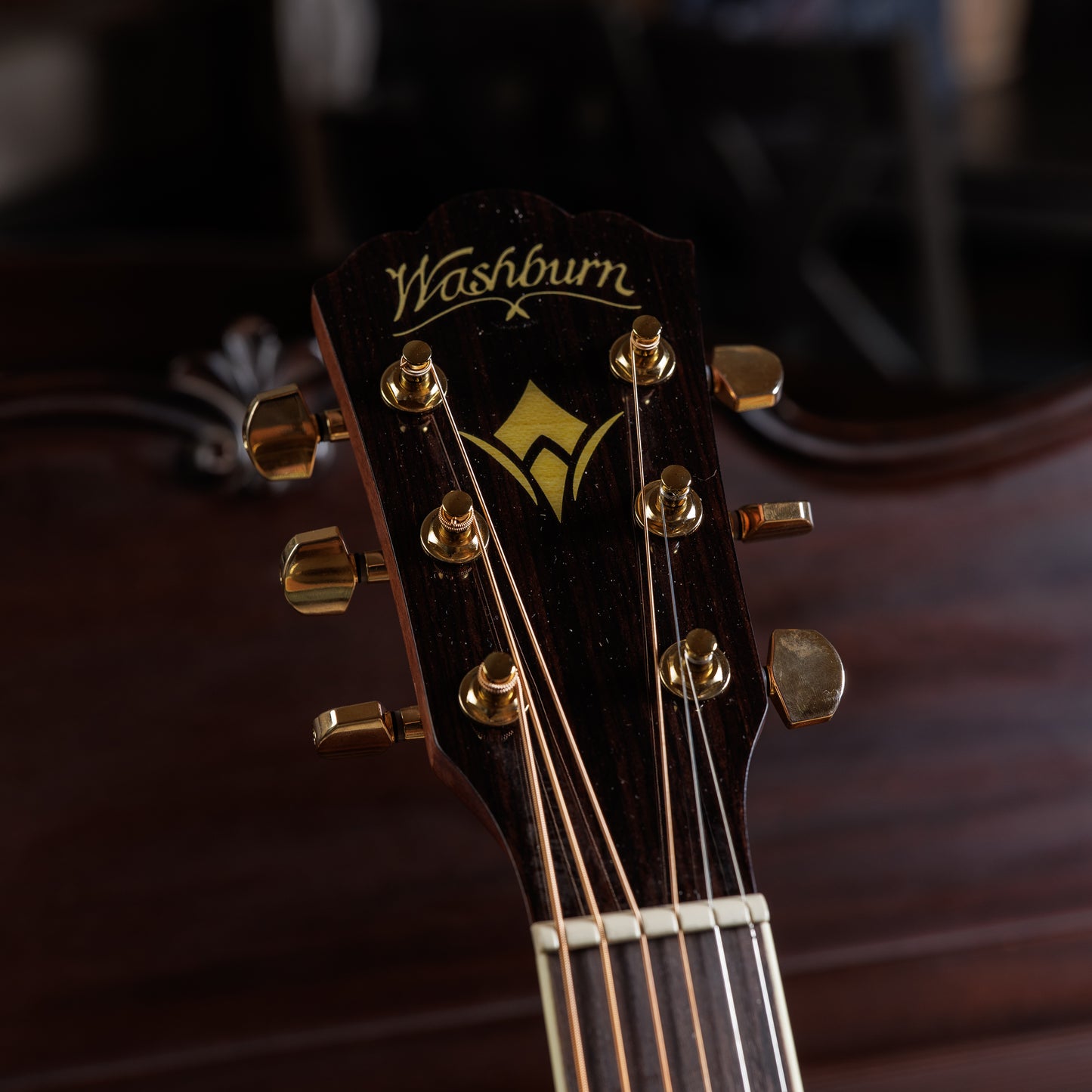 Washburn HJ40SCE Heritage Jumbo with Electronics 2010s - Natural