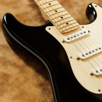 Fender Eric Clapton Artist Series Stratocaster with Vintage Noiseless Pickups 2001 - Present - Black