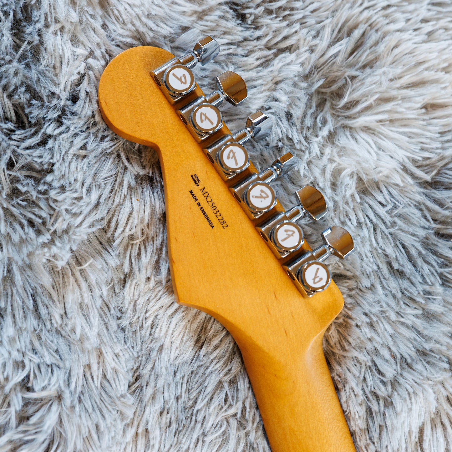 Fender Player II Modified Stratocaster with Maple Fretboard 2025 - Present - Sunshine Yellow