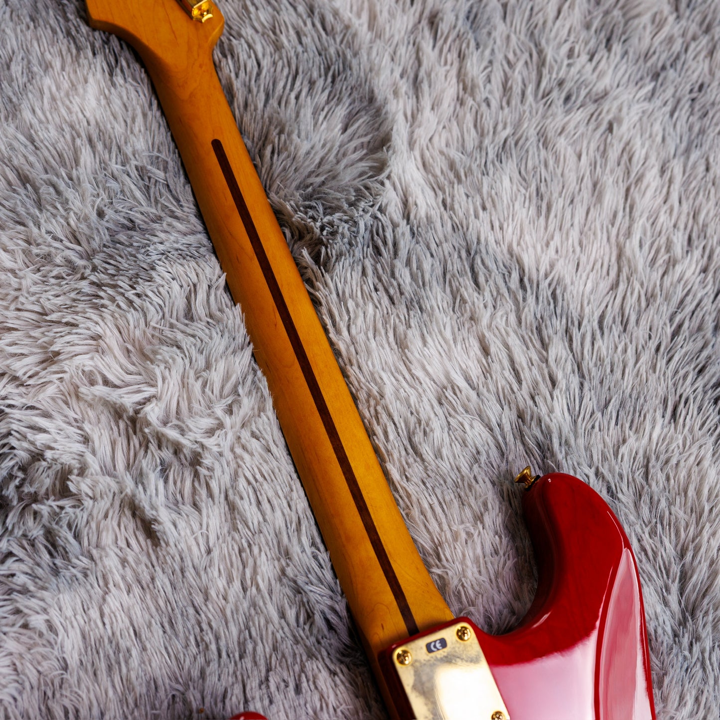 Fender Deluxe Super Stratocaster with Rosewood Fretboard 1997 - 2004 - Crimson Transparent