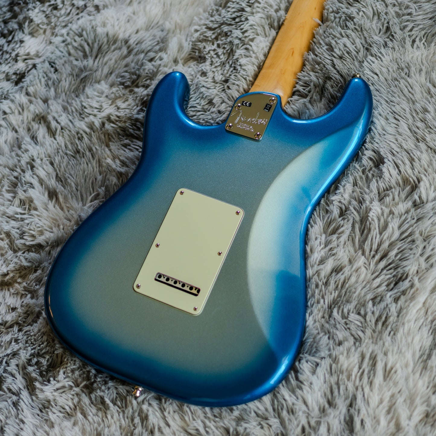 Fender American Elite Stratocaster with Rosewood Fretboard 2016 - 2019 - Sky Burst Metallic