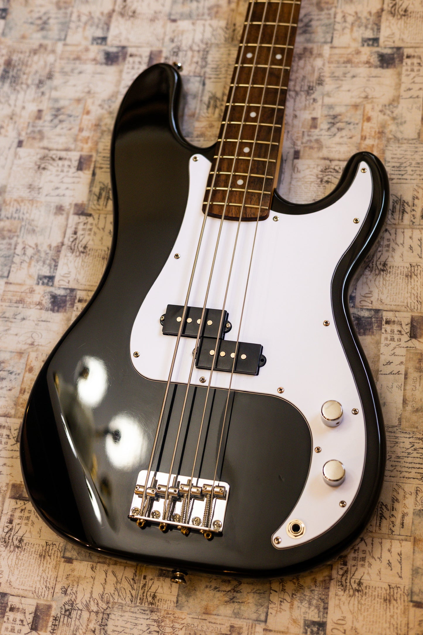 Fender Player Precision Bass with Pau Ferro Fretboard 2018 - Present - Black