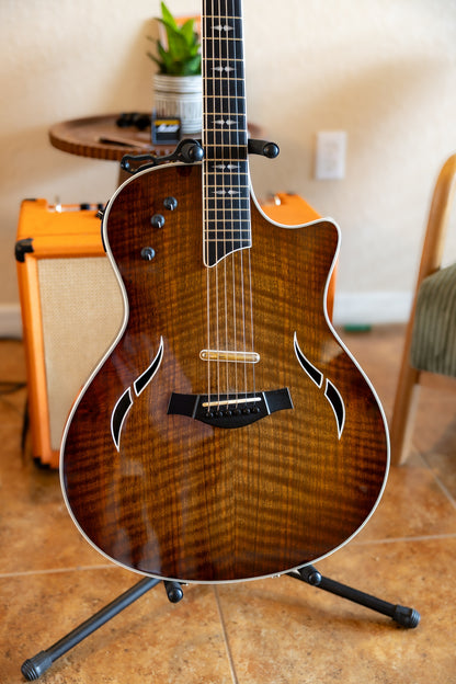 Taylor T5-C4 Custom Walnut 2005 - 2013 - Walnut Shaded Edgeburst