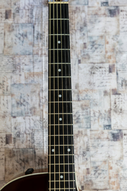 Taylor 214ce-SB DLX with ES2 Electronics 2014 - 2015 - Sunburst