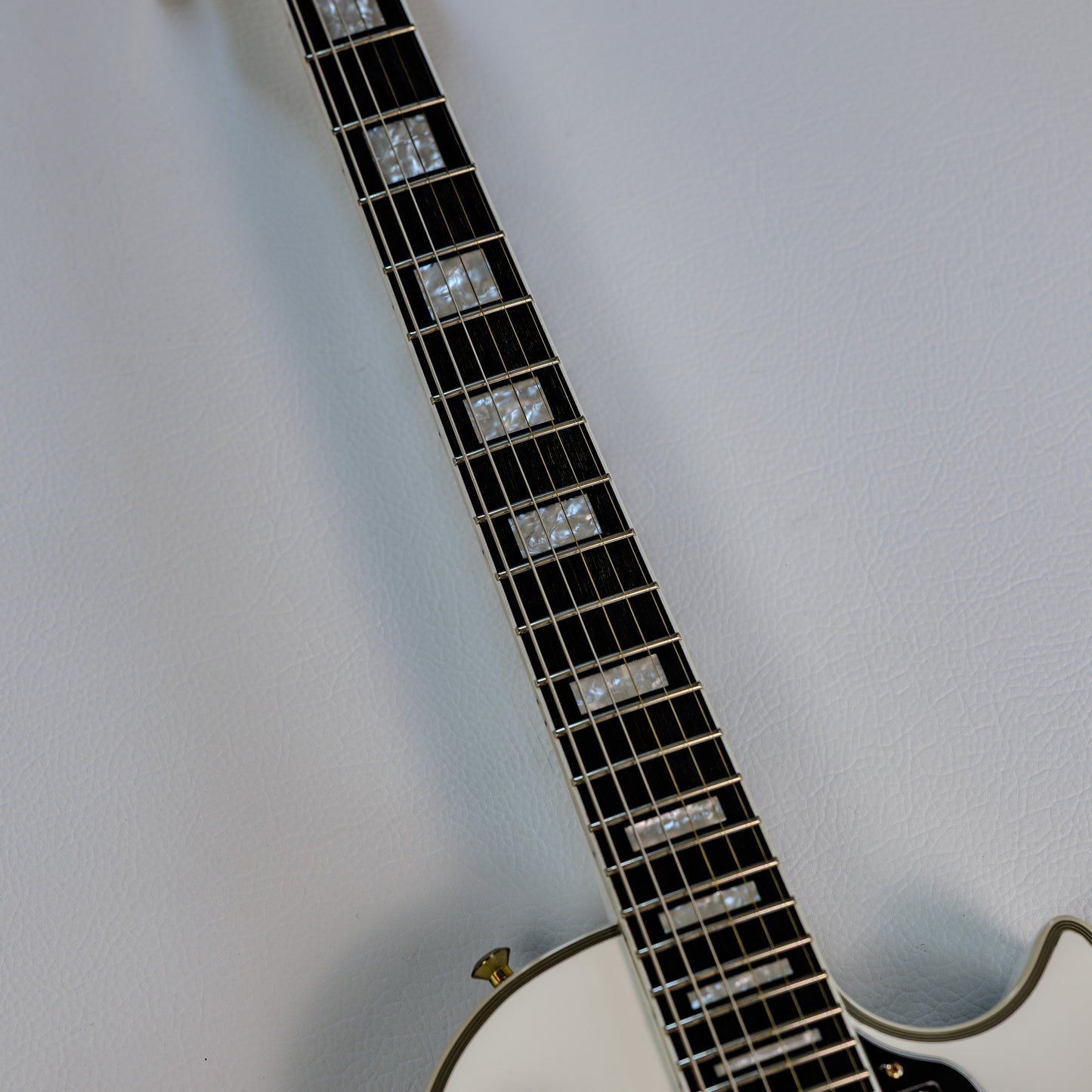 Epiphone Les Paul Custom 2019 - Present - Alpine White