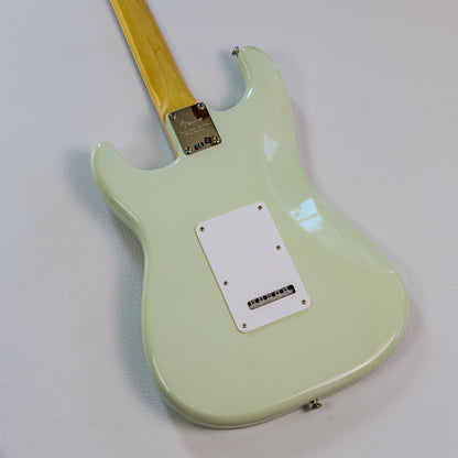 Fender Classic Player '60s Stratocaster with Pau Ferro Fretboard 2018 - Sonic Blue