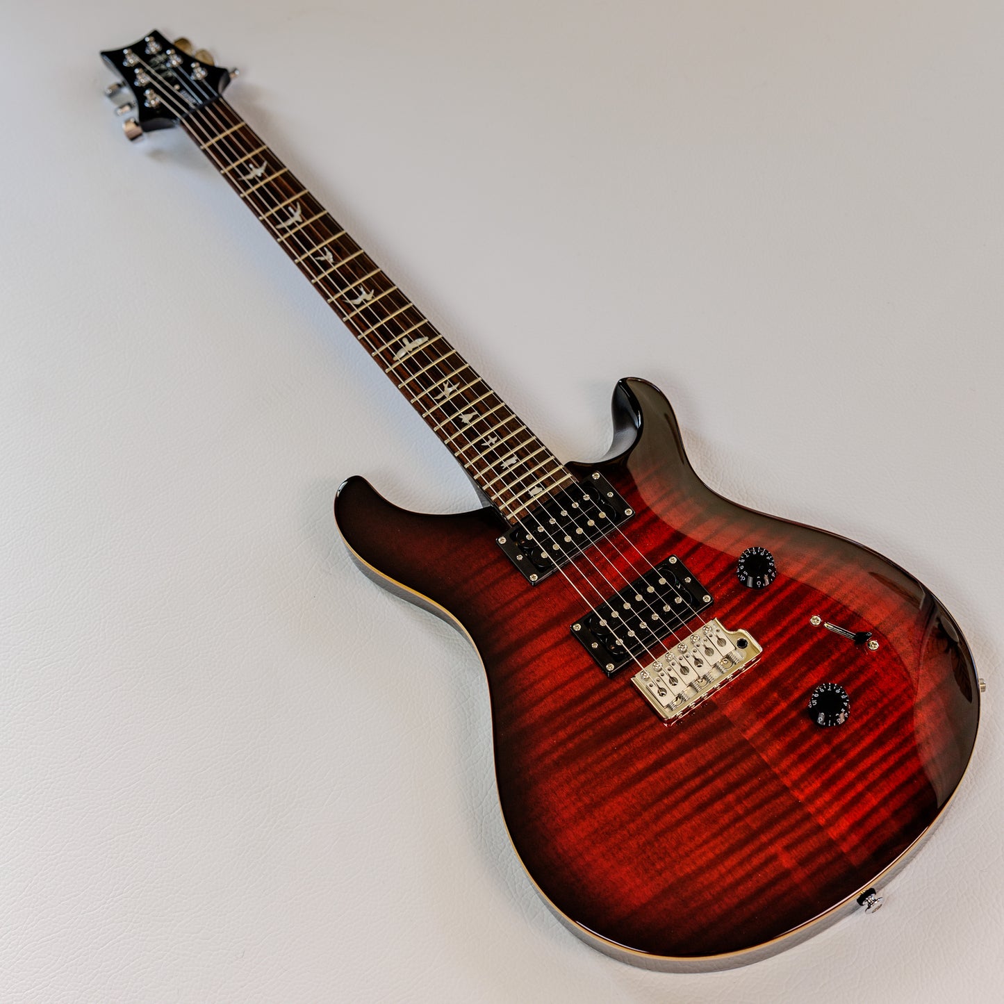 PRS SE Custom 24 2018 - 2019 - Fire Red Burst
