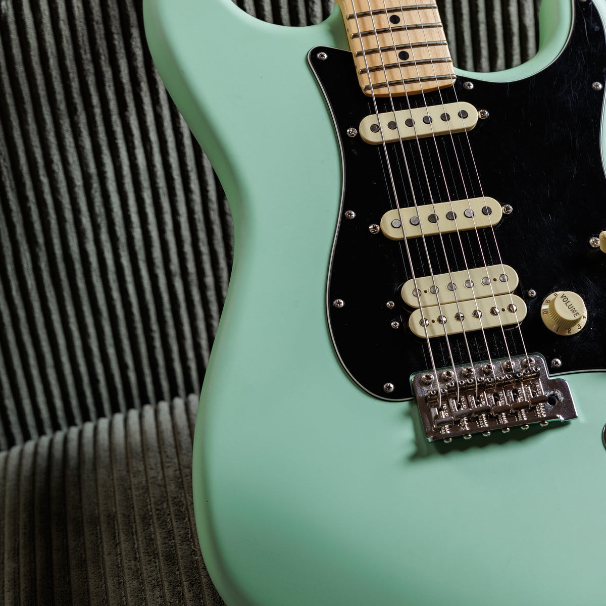 Fender American Performer Stratocaster HSS with Maple Fretboard 2022 - Satin Surf Green