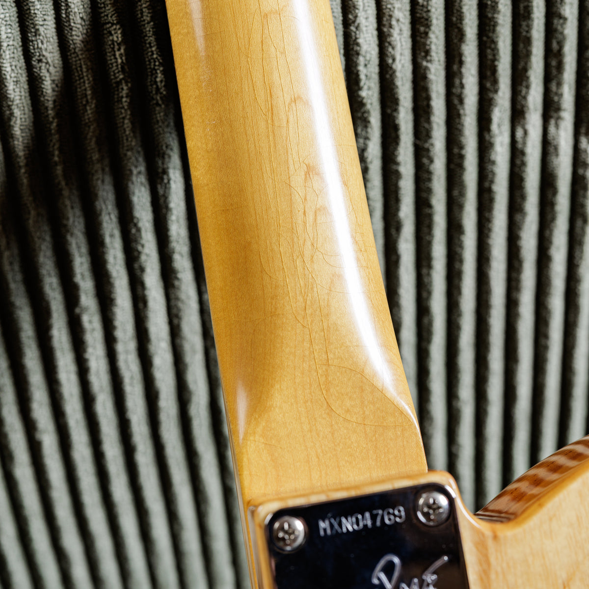 Fender Artist Series Jimmy Page Telecaster with Rosewood Fretboard 2019 - Natural with Dragon Graphic
