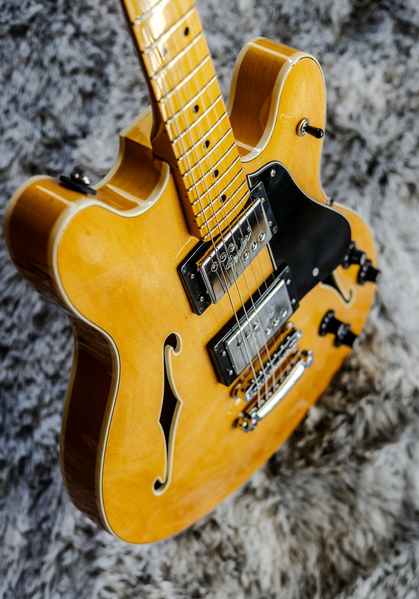 UPGRADED Fender Modern Player Starcaster Guitar 2014 - 2017 - Natural