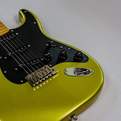 Fender American Ultra II Stratocaster with Maple Fretboard 2024 - Present - Solar Flare