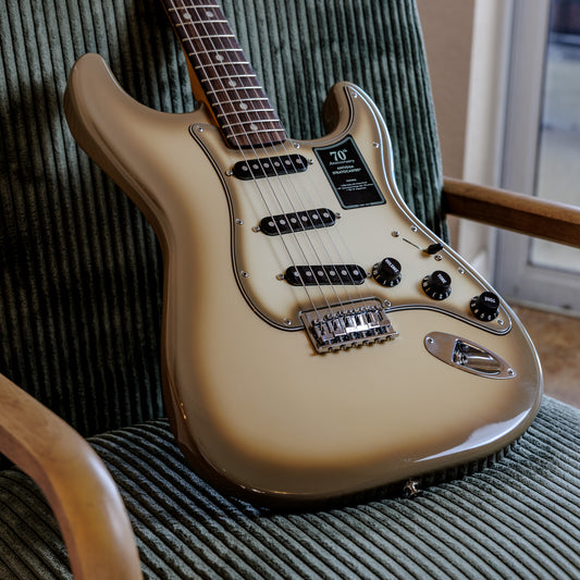Fender 70th Anniversary Vintera II Stratocaster 2024 - Antigua