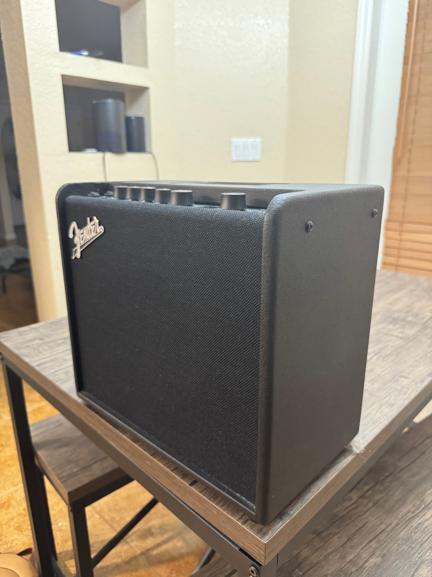 Fender Mustang LT25 25-Watt 1x8" Digital Modeling Guitar Combo 2019 - Present - Black