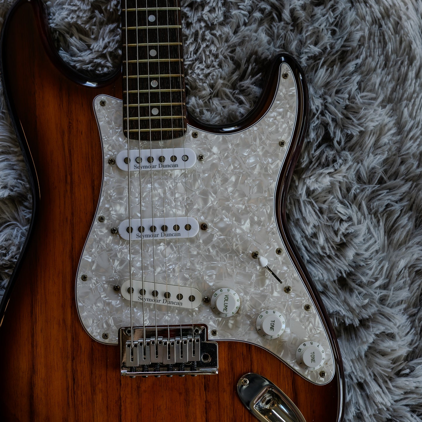 SUPER RARE Fender Special Edition Koa Stratocaster 2006 - 2008 - Antique Burst
