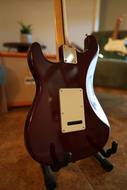 Fender Standard Stratocaster with Maple Fretboard 2006 - 2014 - Midnight Wine