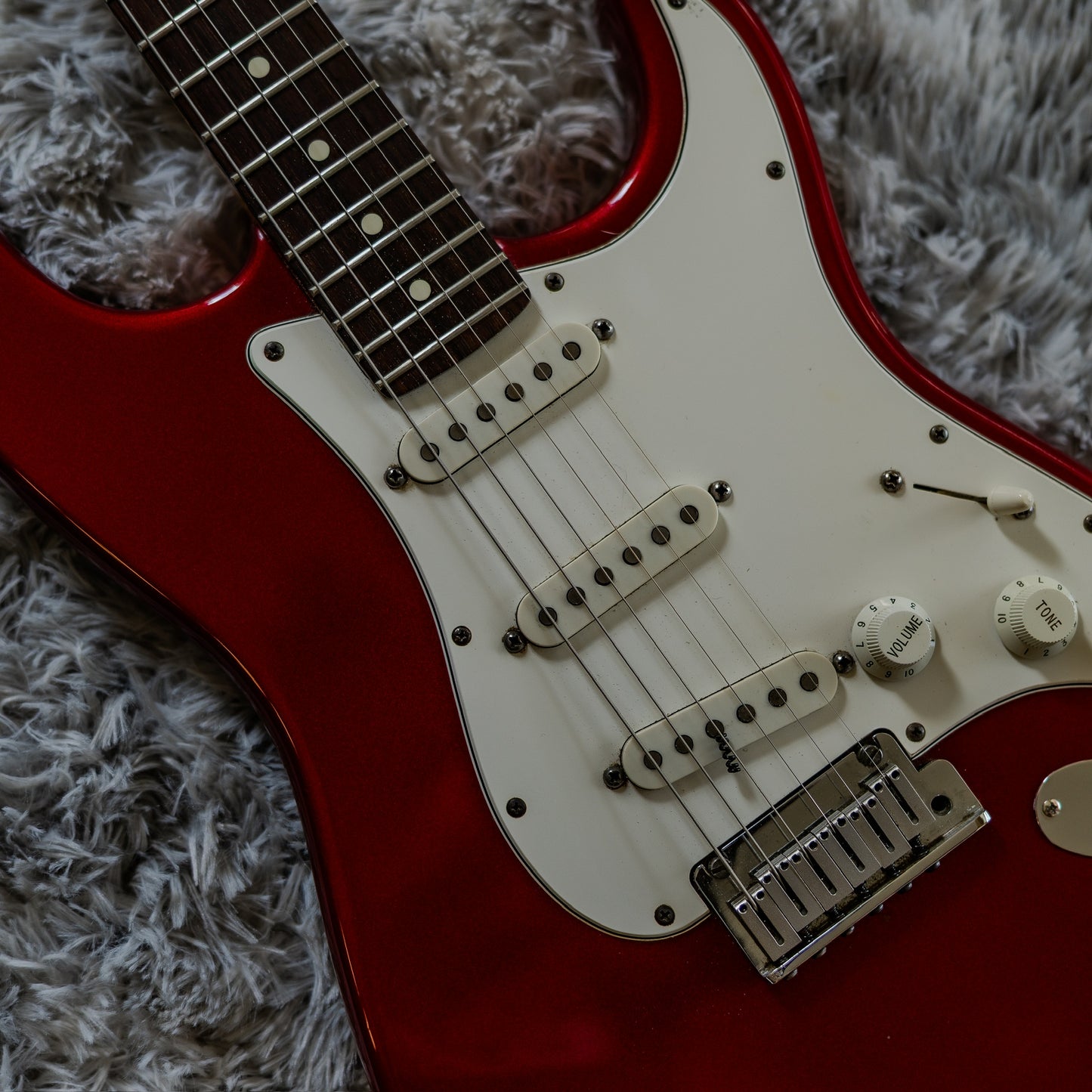 50th Anniversary Fender American Standard Stratocaster with Rosewood Fretboard 1996 - 1998 - Candy Apple Red