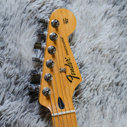 Fender Standard Stratocaster HSS Plus Top with Maple Fretboard 2013 - 2017 - Cherry Burst