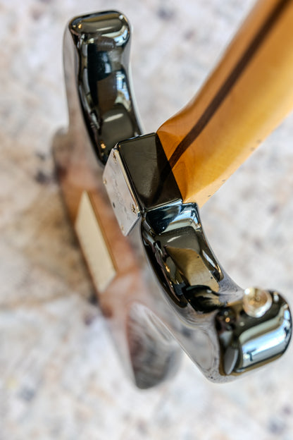 Fender Standard Stratocaster with Maple Fretboard 1998 - 2005 - Brown Sunburst