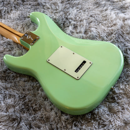 Fender Player Stratocaster with Maple Fretboard 2019 - 2021 - Surf Pearl