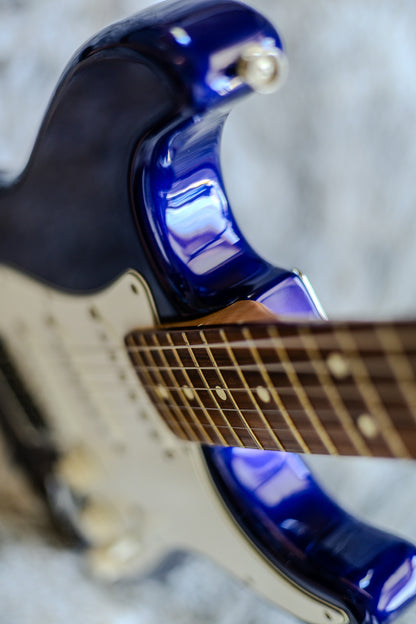 Fender Standard Stratocaster with Rosewood Fretboard 1998 - 2001 - Midnight Blue