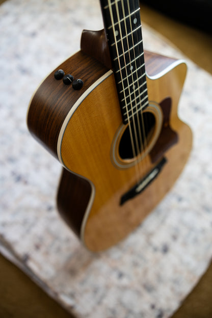 Taylor 214ce with ES-T Electronics 2009 - 2016 - Natural