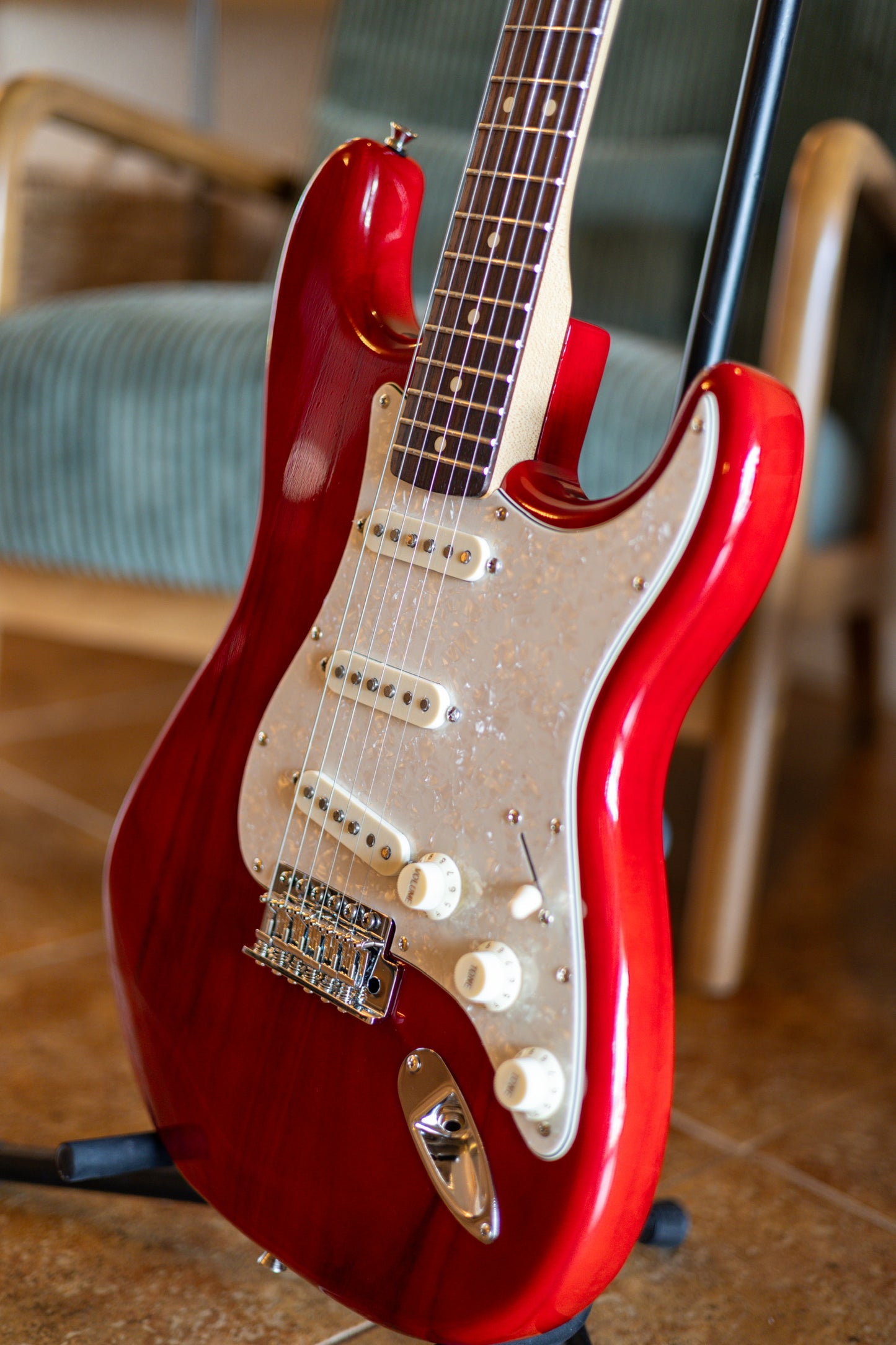 Fender Standard Stratocaster with Rosewood Fretboard 2009 - 2017 - Candy Apple Red