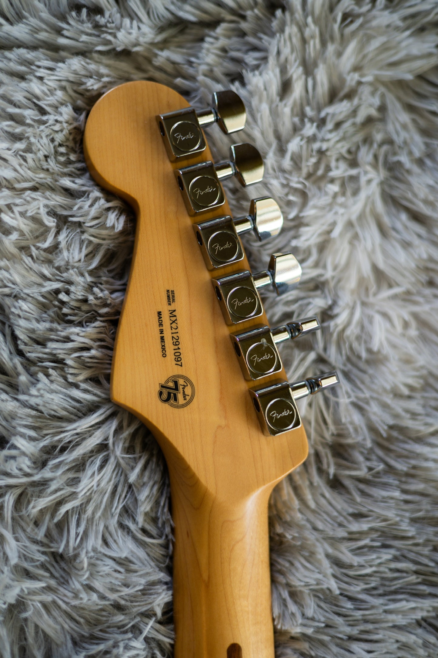 Limited Edition Fender Player Stratocaster with Maple Fretboard 2019 - 2021 - Surf Pearl