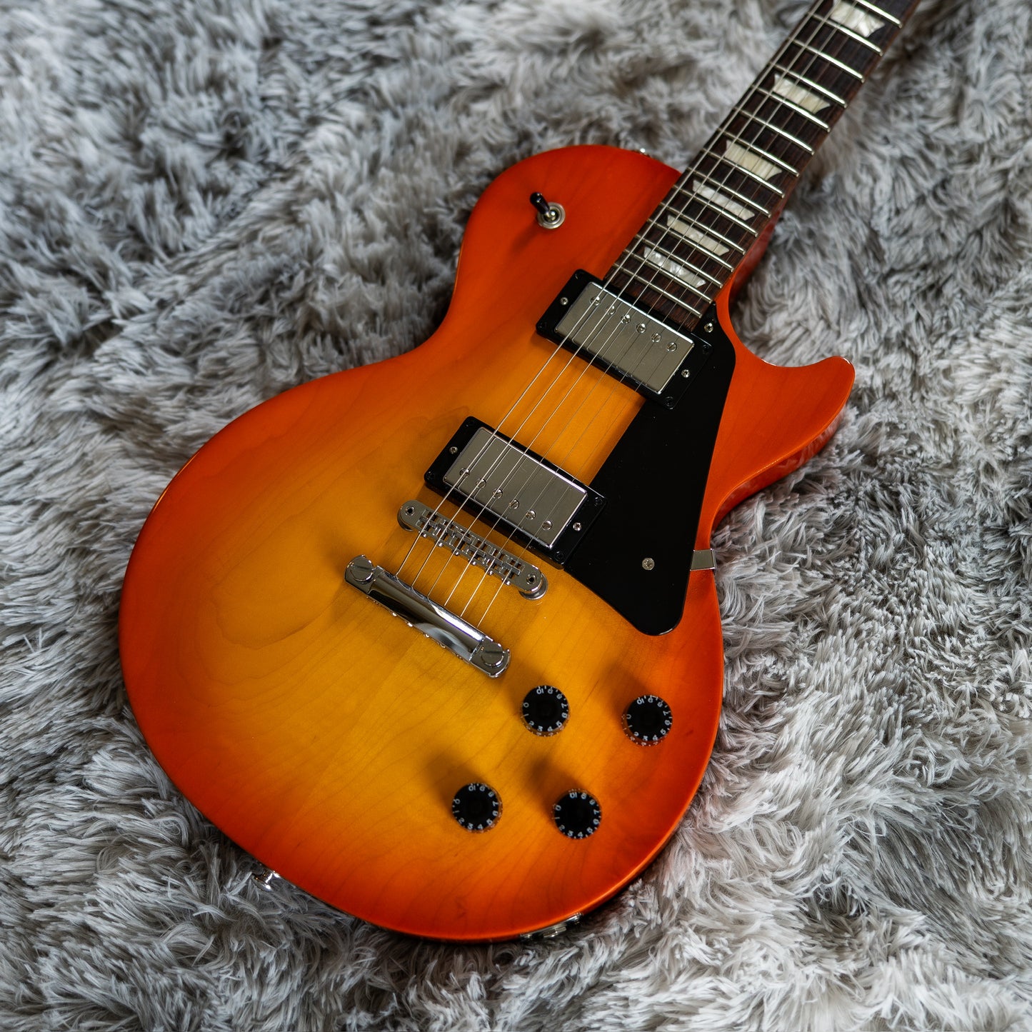 STUNNING Gibson Les Paul Studio without Fretboard Binding 2019 - 2024 - Tangerine Burst
