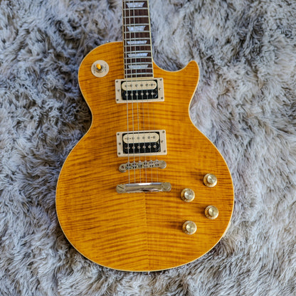 RARE Slash Limited Run Custom Shop Les Paul — AAA flame top, killer tone, clean shape.