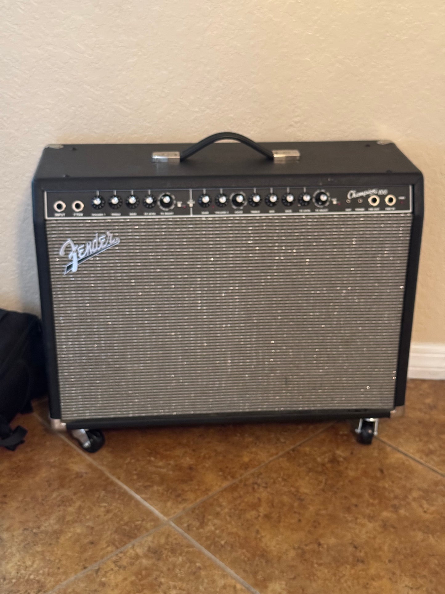 Fender Champion 100 2-Channel 100-Watt 2x12" Solid State Guitar Combo 2013 - Present - Black